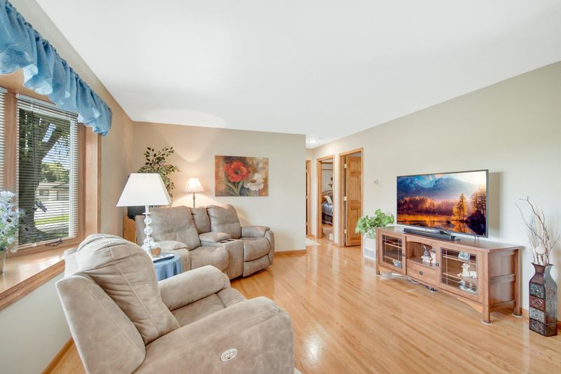 18215 Euclid Ave, Farmington, MN 55024