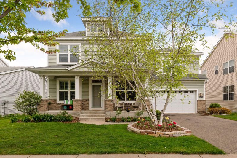 1890 Legacy Ln, Chaska, MN 55318