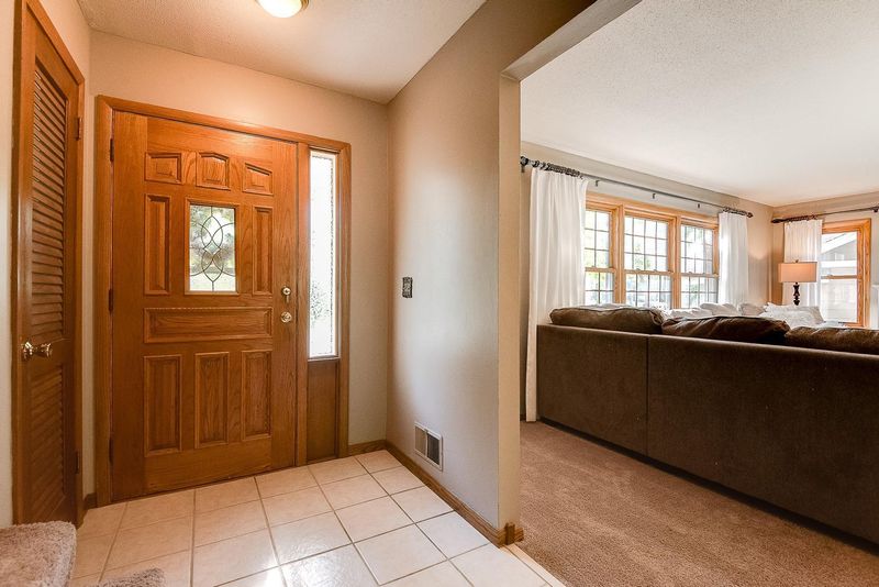 4681 Ensign Ave N, New Hope, MN 55428