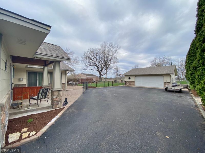 5829 147th St N, Hugo, MN 55038