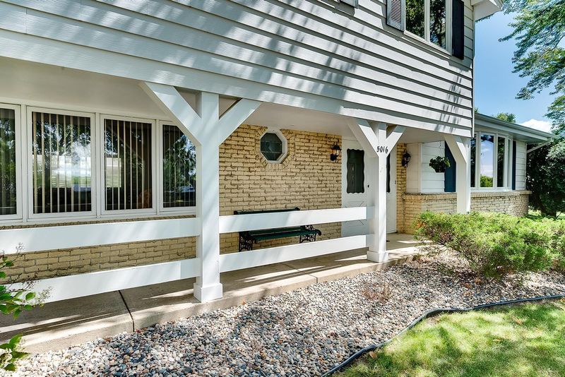 5016 Normandale Highlands Dr, Bloomington, MN 55437