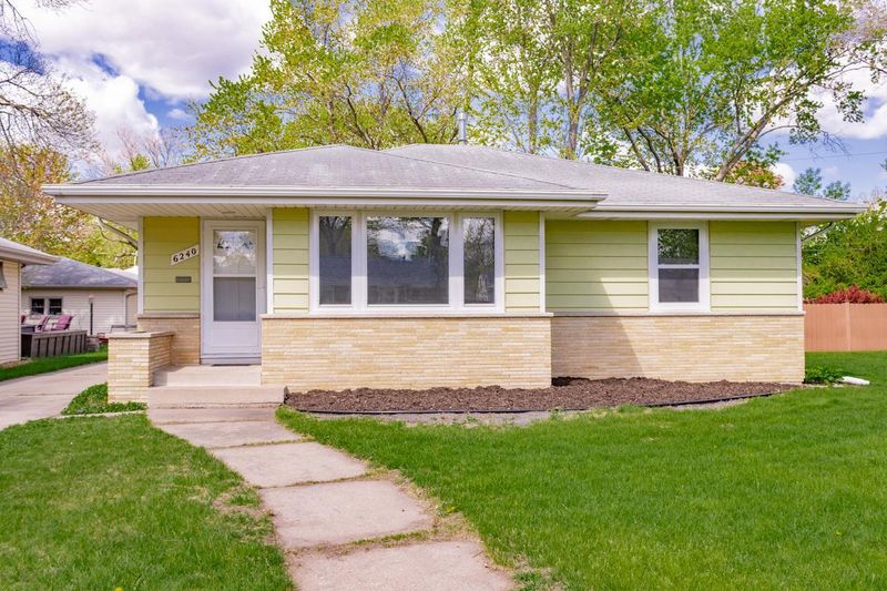 6240 Harriet Ave, Richfield, MN 55423