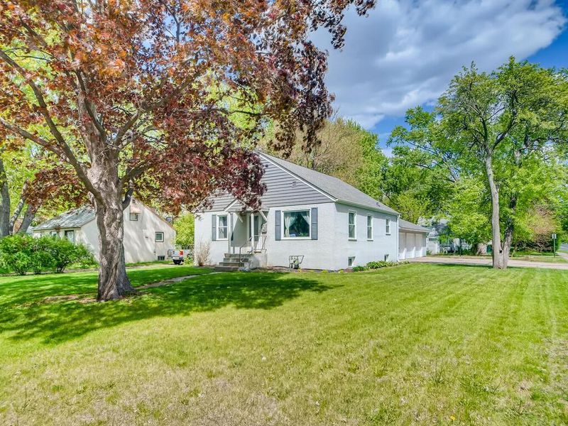 8145 1st Ave S, Bloomington, MN 55420