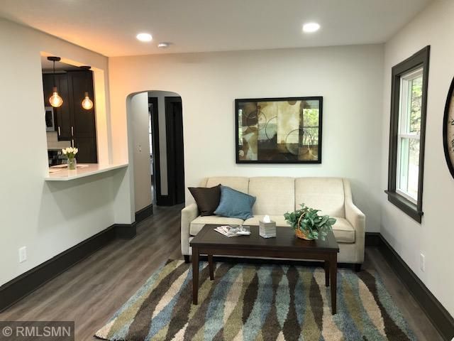 174 Page St W, Saint Paul, MN 55107