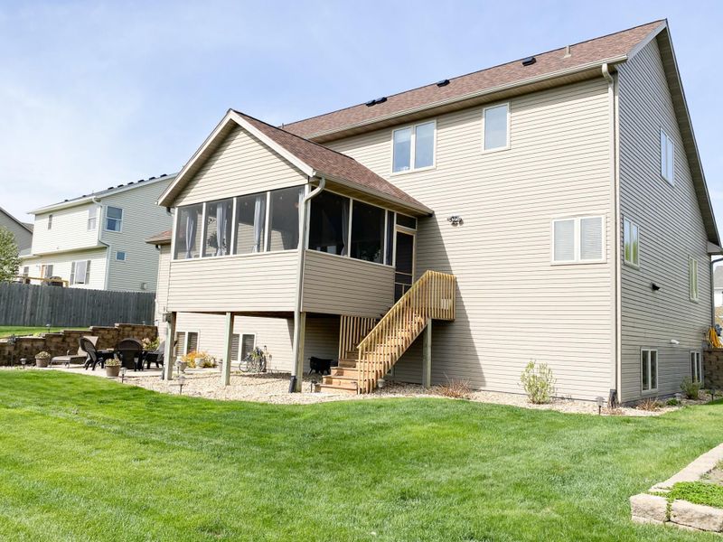806 9th Ave NW, Byron, MN 55920