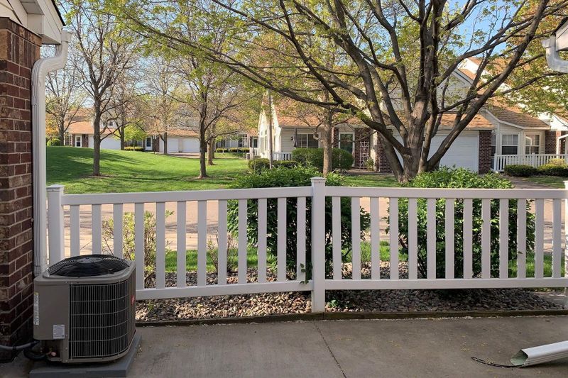 518 Queens Gate, New Brighton, MN 55112