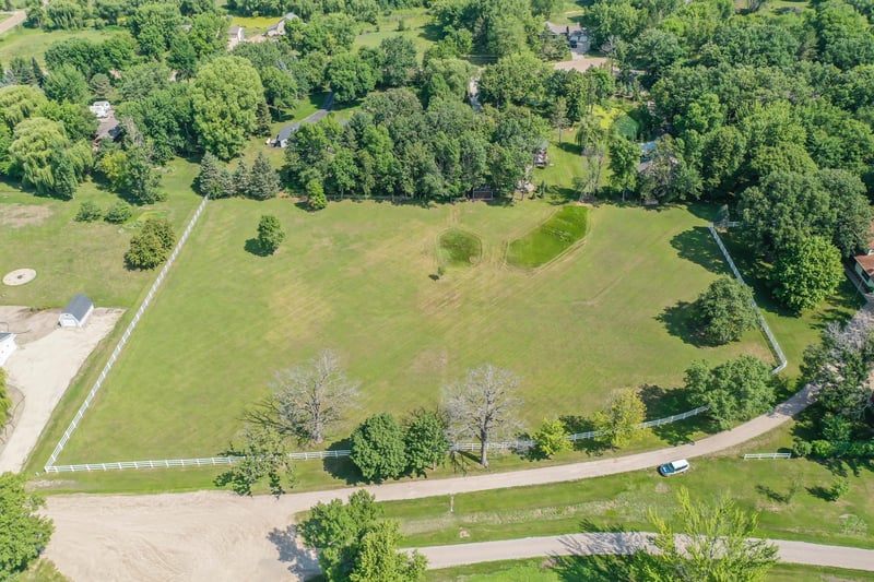 21600 Nystrom Ln, Hamel, MN 55340