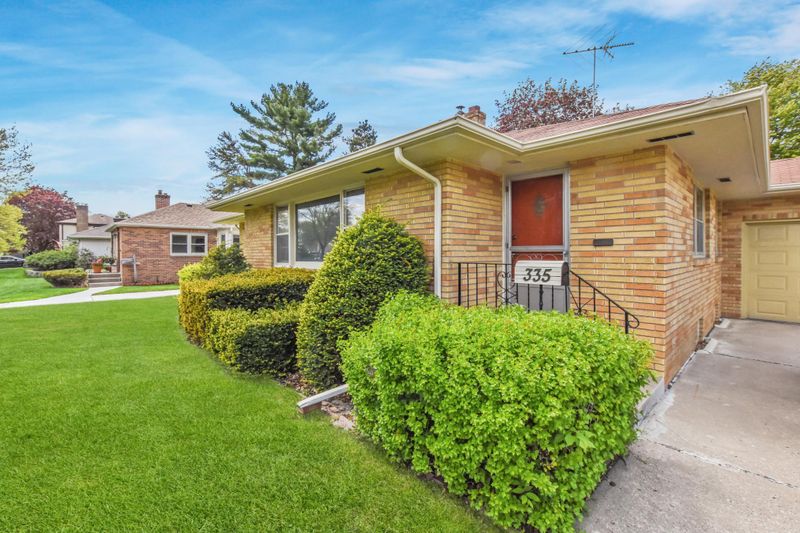 335 Park Ln, South Saint Paul, MN 55075