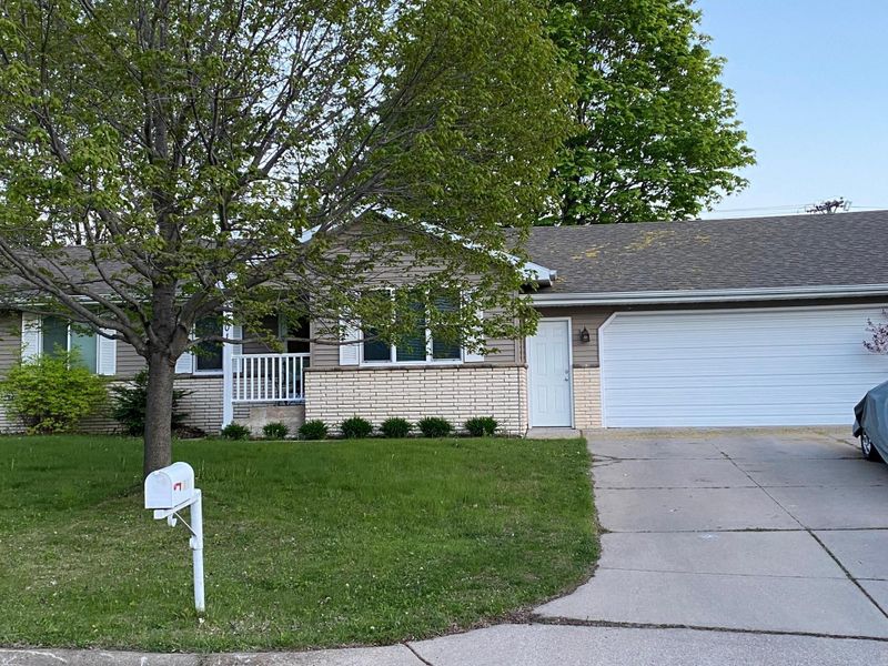 6801 75th Ave N, Brooklyn Park, MN 55428
