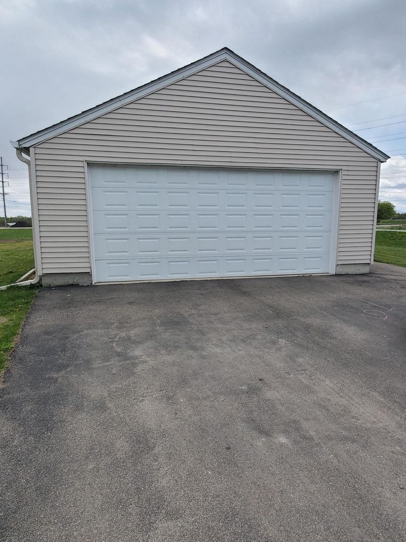 3408 4th St NW, Austin, MN 55912