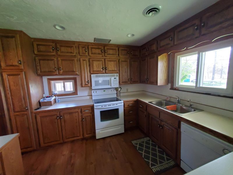 300 11th St SW, Pipestone, MN 56164