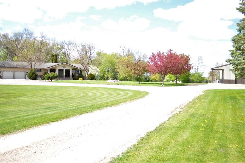 1055 80th St SW, Montevideo, MN 56265