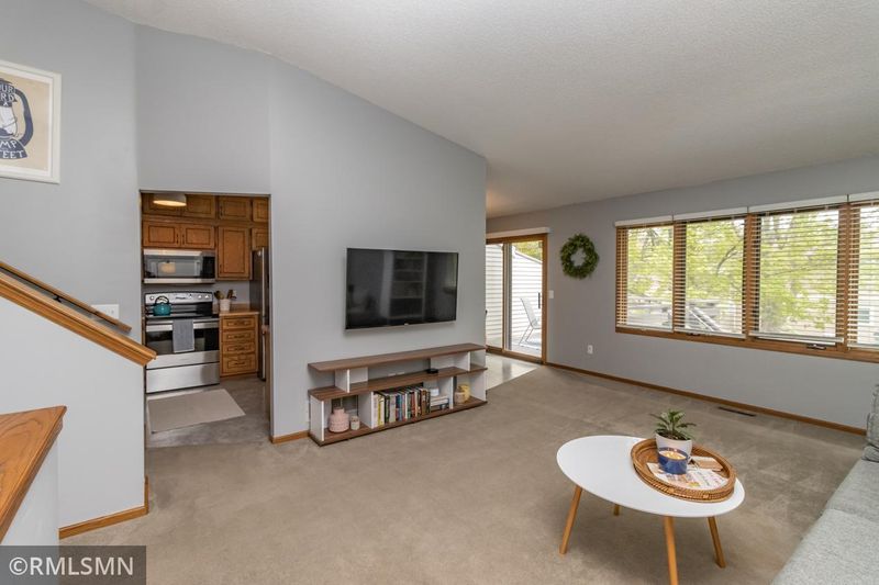 4003 Silver Lake Rd NE, Saint Anthony, MN 55421