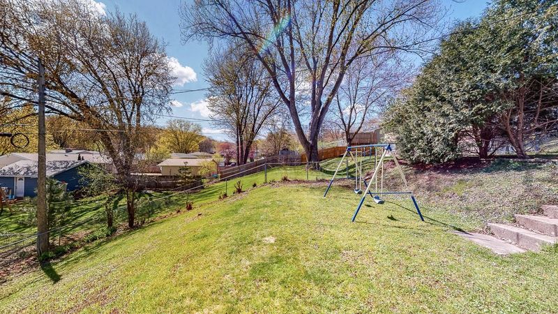 3802 3rd Pl NW, Rochester, MN 55901