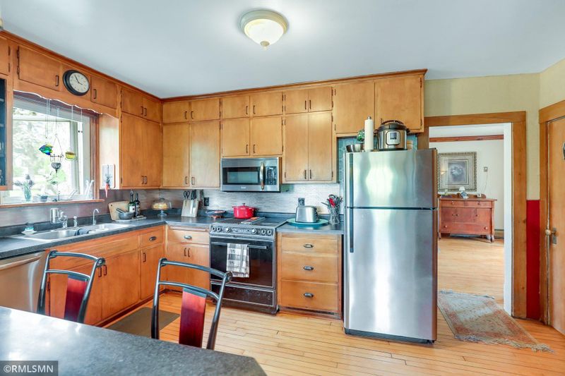 5935 Lynwood Blvd, Mound, MN 55364