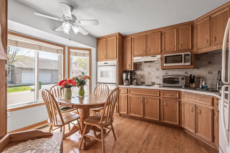 12819 Glen Ct, Apple Valley, MN 55124