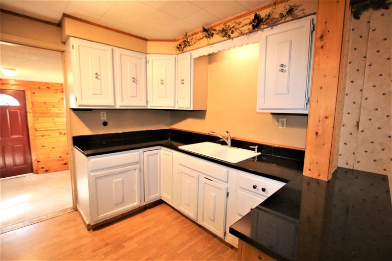 810 4th Ave NE, Staples, MN 56479