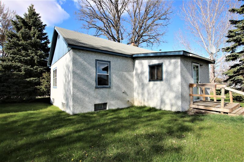 810 4th Ave NE, Staples, MN 56479