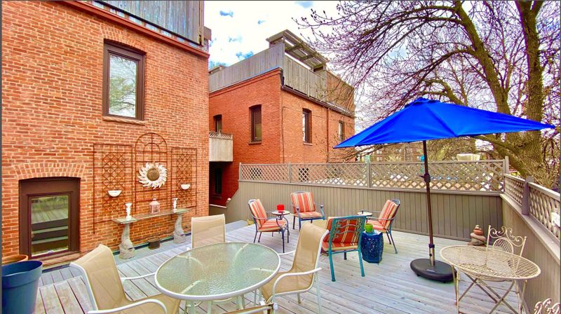 23 Saint Albans St S #2, Saint Paul, MN 55105