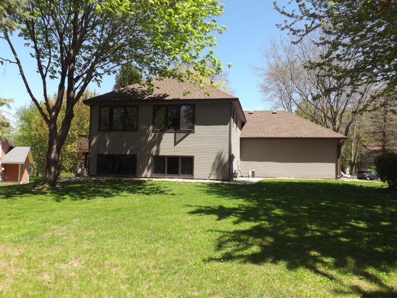 112322 Chatfield Ct, Chaska, MN 55318