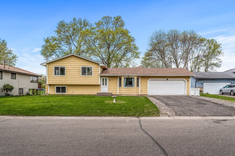 7315 York Ave N, Brooklyn Park, MN 55443