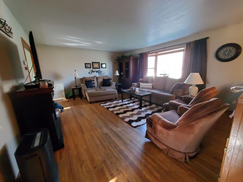 806 3rd Ave SE, Pipestone, MN 56164