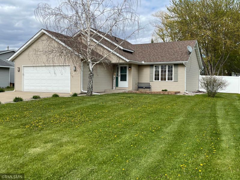 630 Birch Ave N, Maple Lake, MN 55358