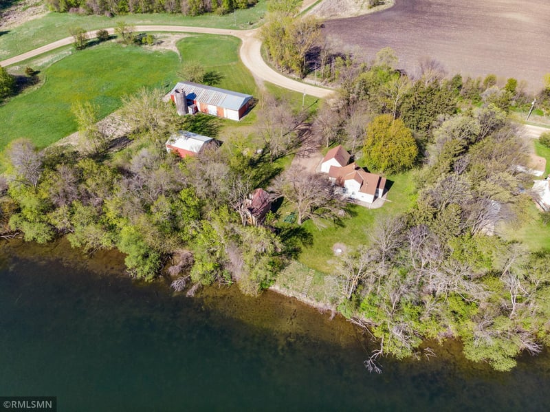 10704 Grunwald Ave SW, Howard Lake, MN 55349