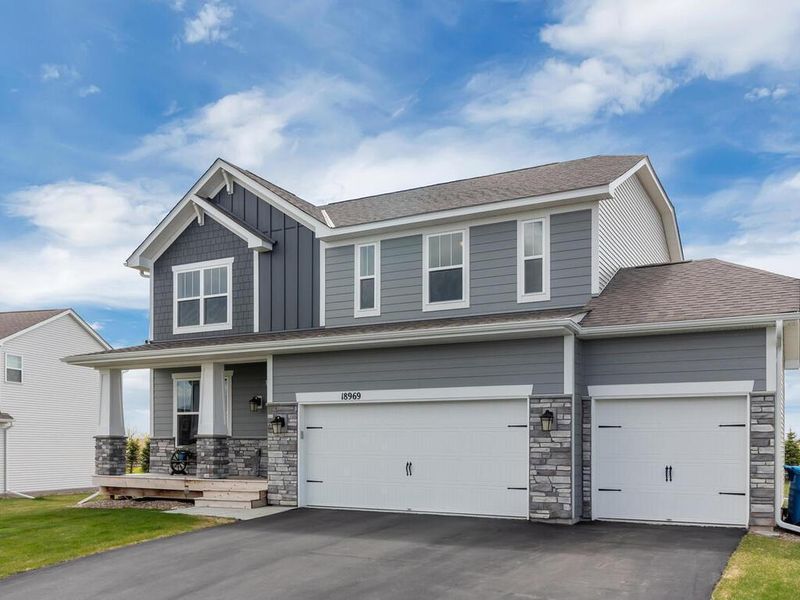 18969 Huntley Trl, Lakeville, MN 55044