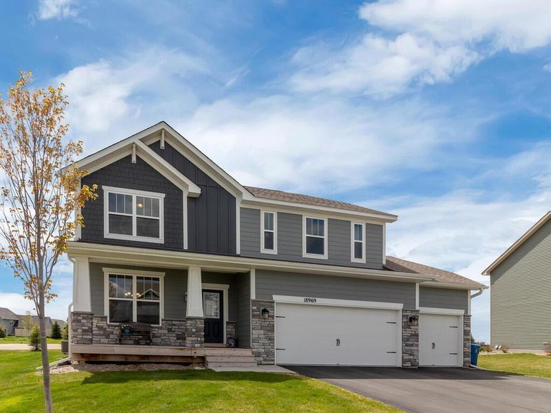 18969 Huntley Trl, Lakeville, MN 55044