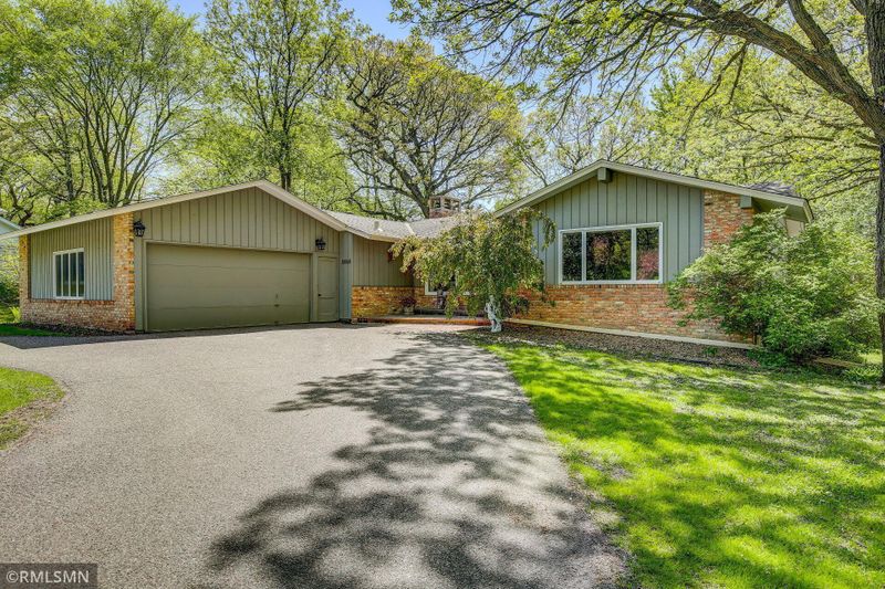15615 Normandy Ln, Minnetonka, MN 55345