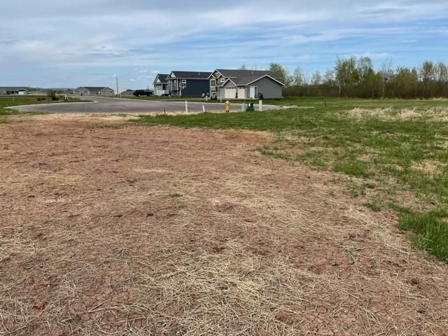 20 Spartan Circle Dr, Superior, WI 54880