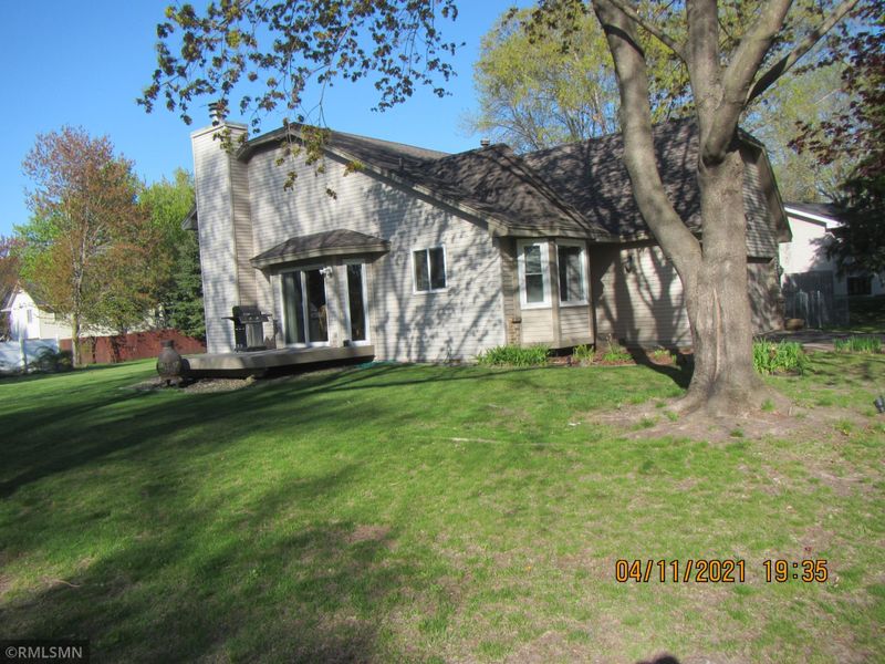 8727 215th St N, Forest Lake, MN 55025