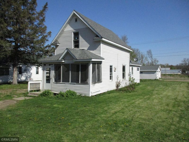 222 5th St NE, Aitkin, MN 56431