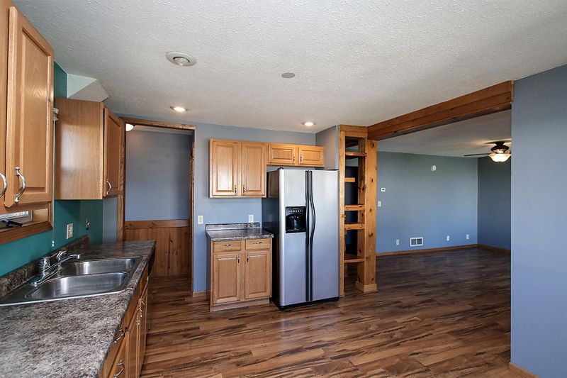 215 Birch Ave S, Maple Lake, MN 55358