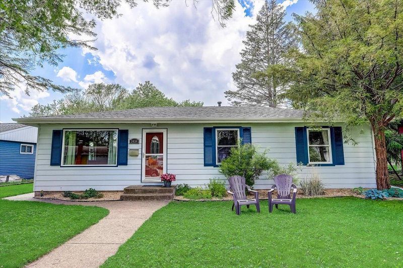 3454 Garfield St NE, Minneapolis, MN 55418