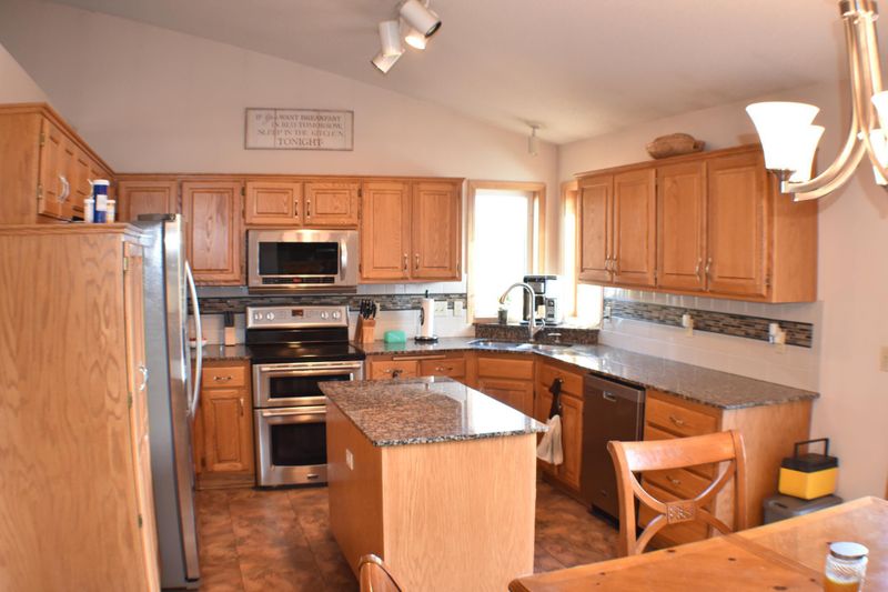 5525 Kings Crossing, Brooklyn Park, MN 55443