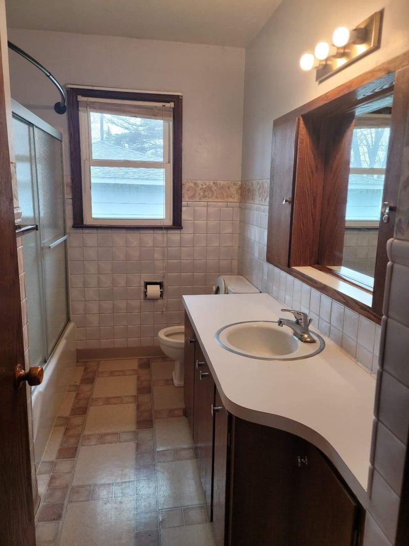819 35th Ave N, Saint Cloud, MN 56303