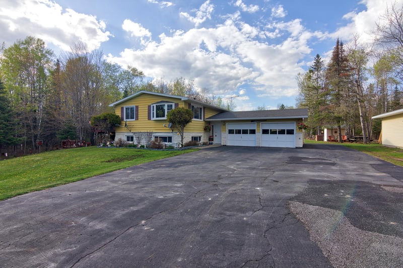 6679 Wilson Rd, Makinen, MN 55763