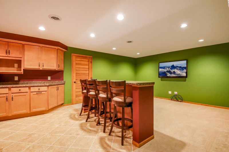 360 Willow Ct, Fall Creek, WI 54742