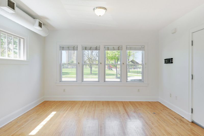 1605 Portland Ave #102, Minneapolis, MN 55404