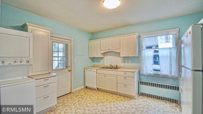452 14th St, Red Wing, MN 55066