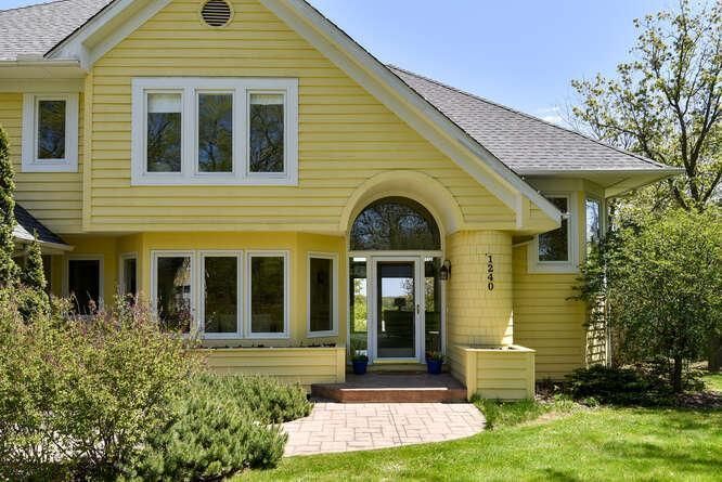 1240 Garden Ct N, Orono, MN 55364