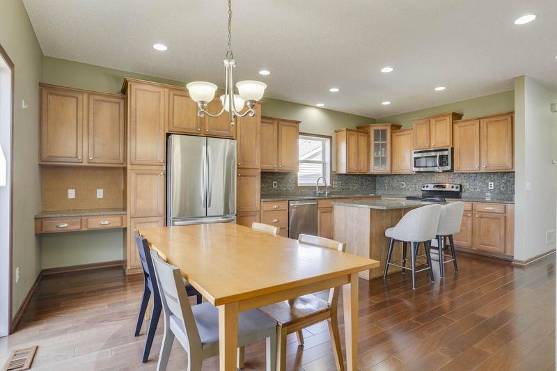 15590 58th Pl N, Plymouth, MN 55446
