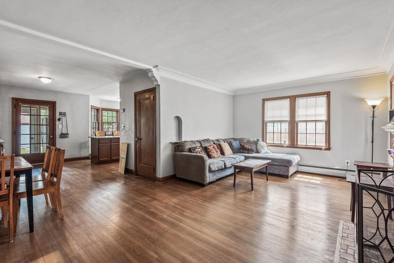 3322 Humboldt Ave N, Minneapolis, MN 55412