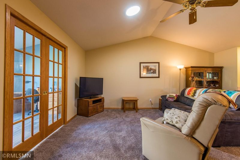 201 Tuttle Dr, Hastings, MN 55033