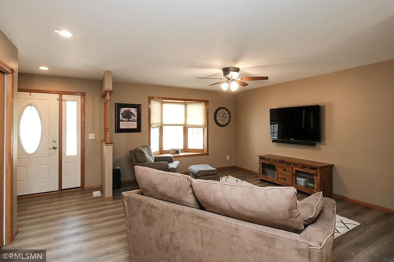 540 Carrigan Ln, Buffalo Lake, MN 55314