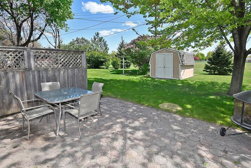 117 Marabou Dr, Mankato, MN 56001
