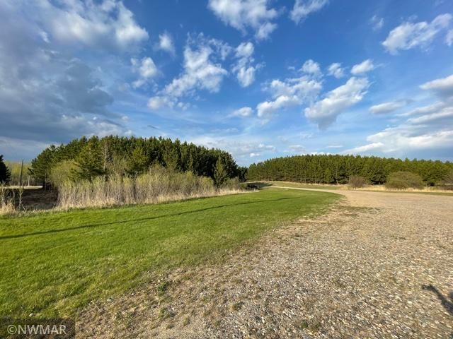 19481 Leonard Rd, Clearbrook, MN 56634