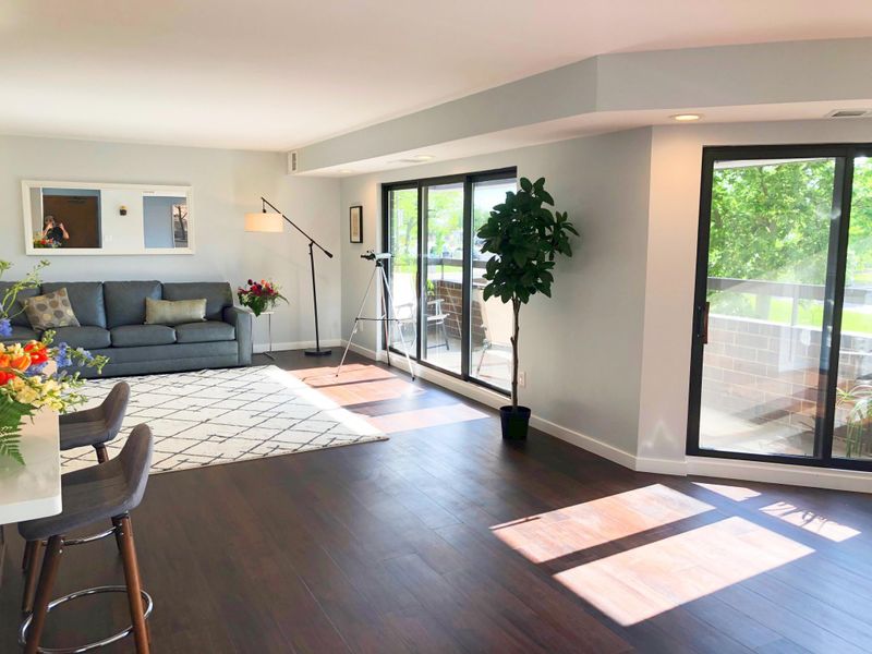 2885 Knox Ave S #201, Minneapolis, MN 55408